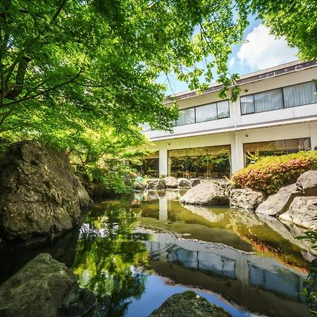 Hotel Hoho "A Hotel Overlooking The Echigo Plain And The Yahiko Mountain Range" Formerly Hotel Oohashi Yakata-No-Yu Niigata Exterior photo