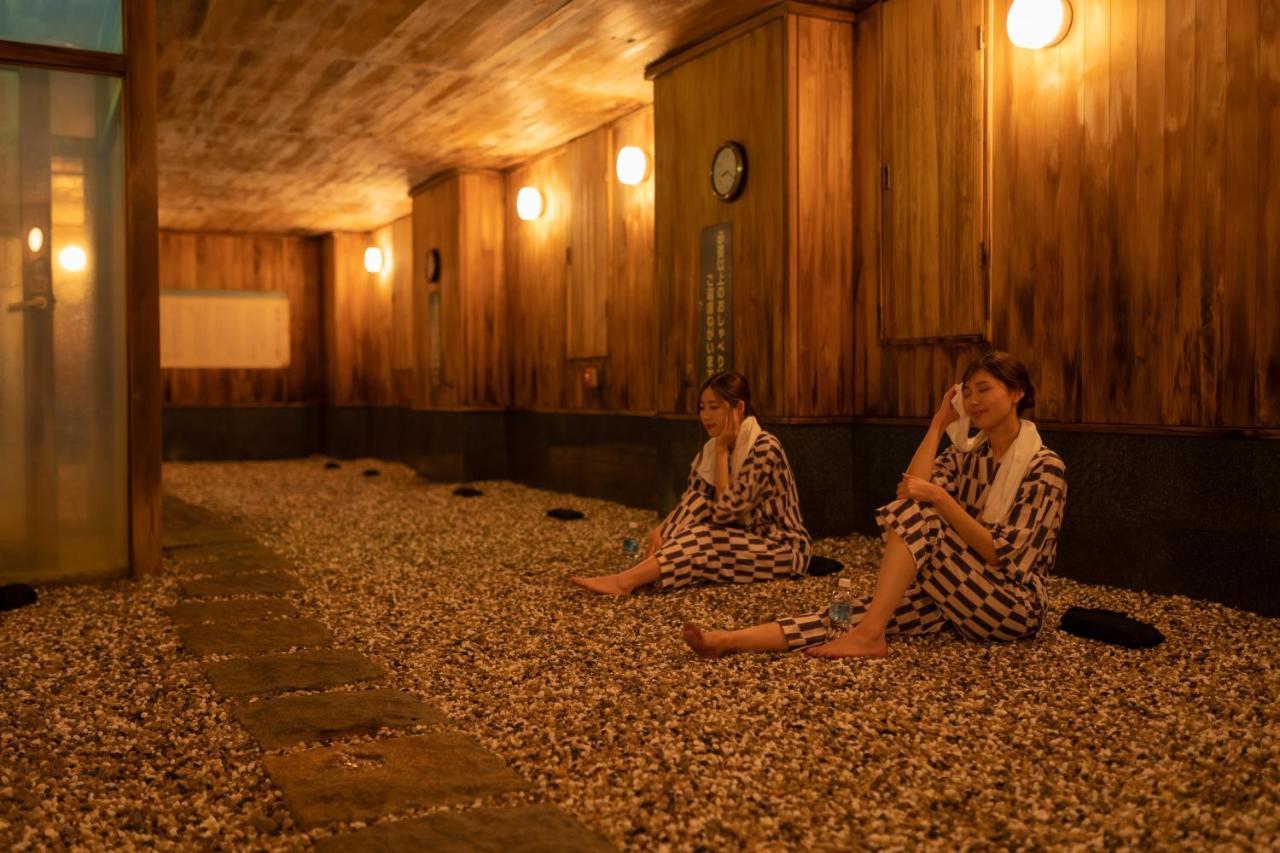 Hotel Hoho "A Hotel Overlooking The Echigo Plain And The Yahiko Mountain Range" Formerly Hotel Oohashi Yakata-No-Yu Niigata Exterior photo